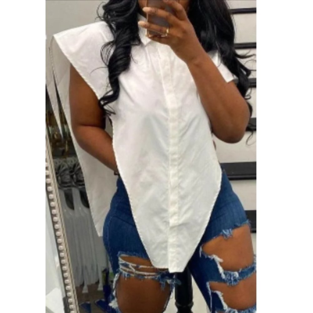 NWT White Button Sleeveless Asymmetrical Hem Down To It Top